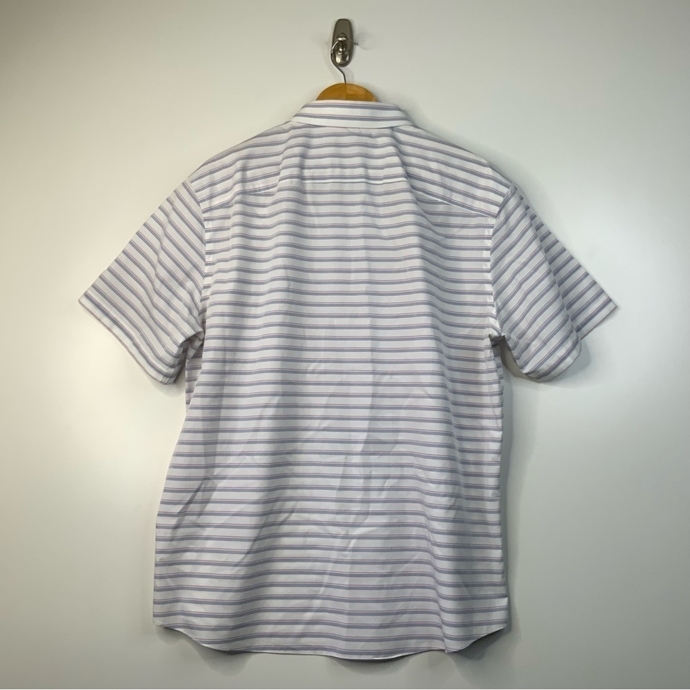 UNTUCKit XL Wrinkle Free Short Sleeve Button Down Striped Casual Shirt. - Picture 2 of 5